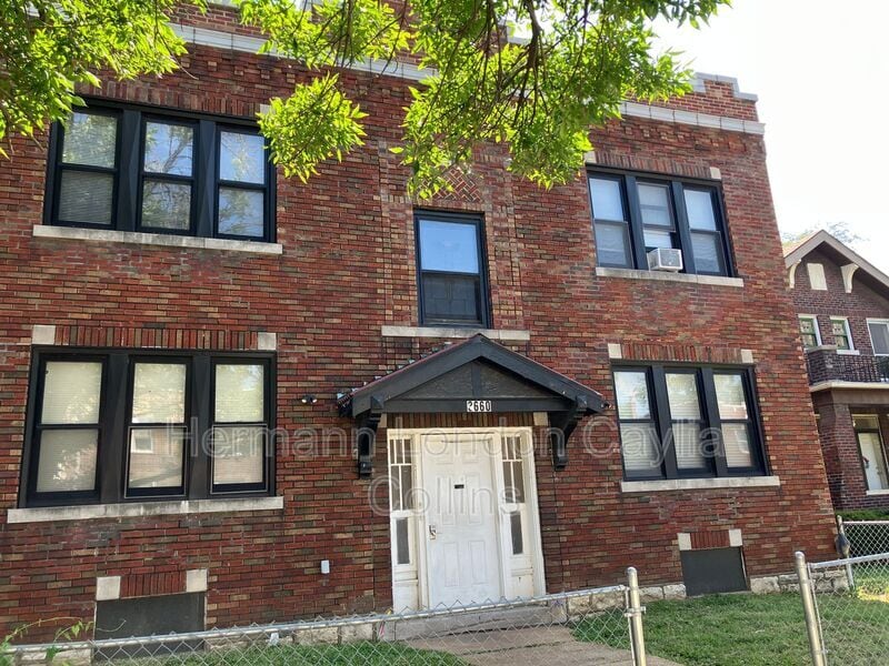 Primary Photo - 3660 Bates St