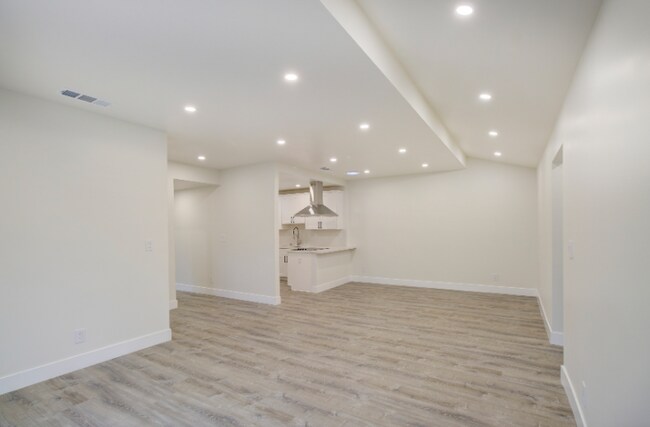 Foto del edificio - 1650 Colusa Ave