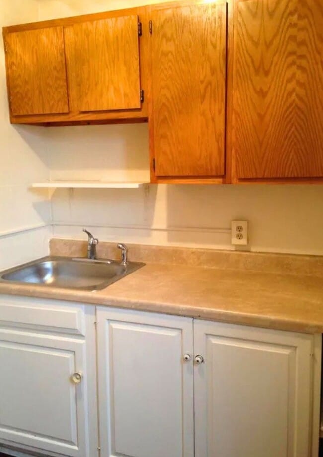 Building Photo - 4 Gay St