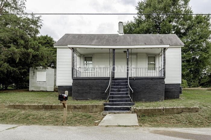Foto principal - 1116 Old Bessie Rd