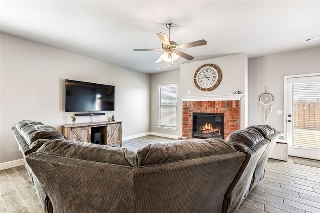 Building Photo - 2041 Tallgrass Ter