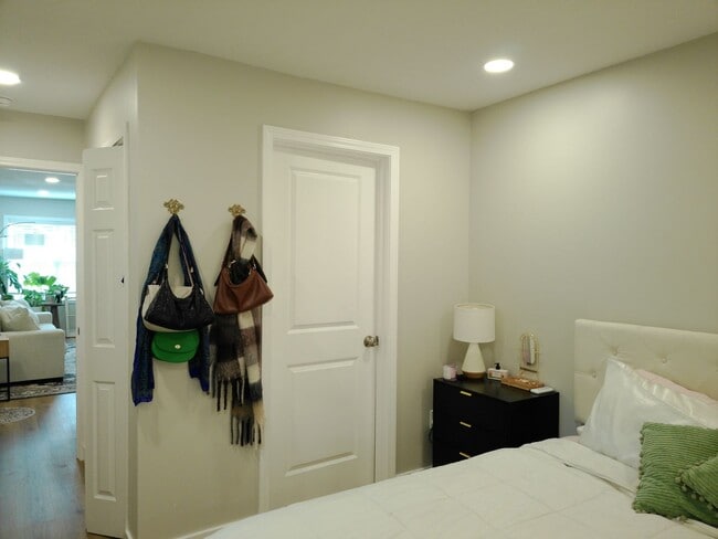 Foto del edificio - 309 W Worley St