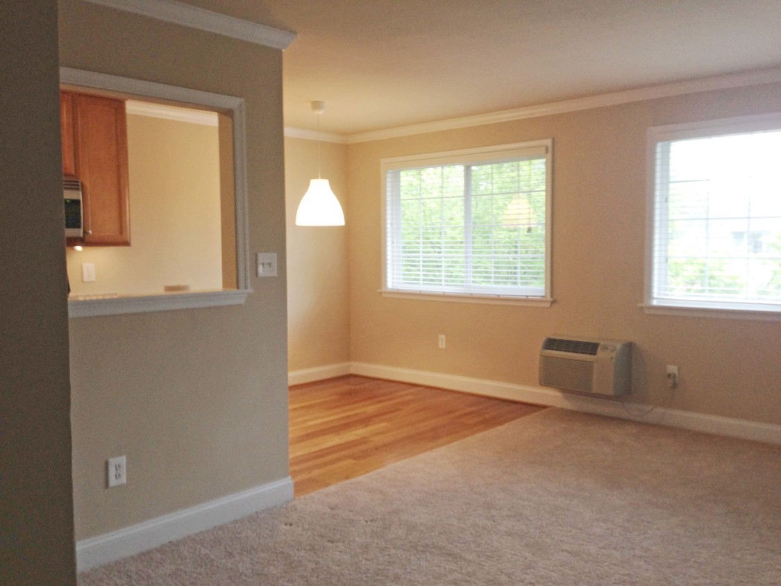 Living Room - Dining Area - 610 Main St