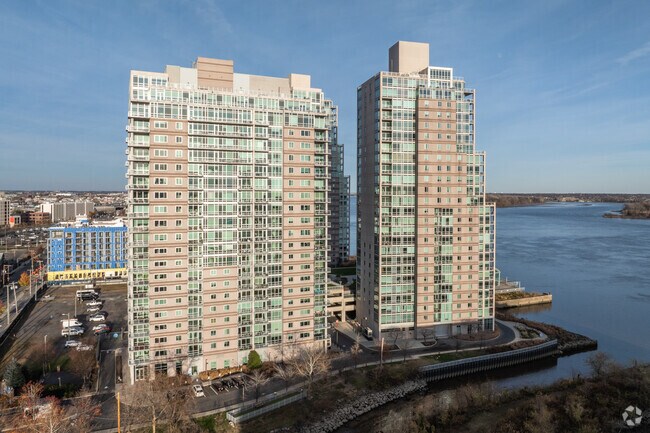 Foto del edificio - Waterfront Square