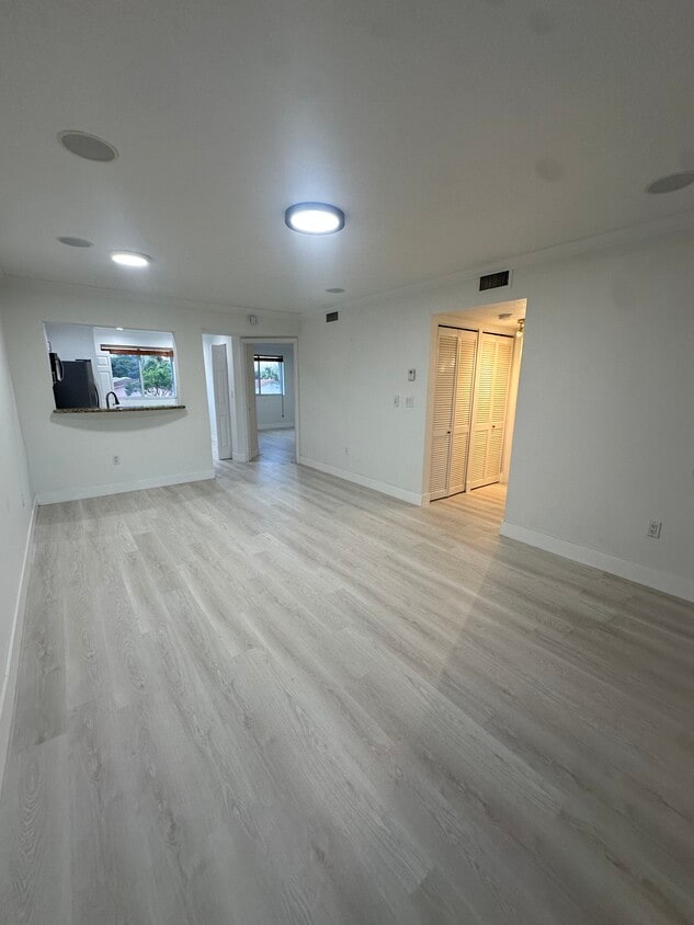 Foto principal - 7175 NW 173rd Dr