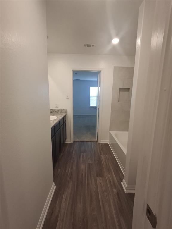 Foto del edificio - 405 Riverdale Dr