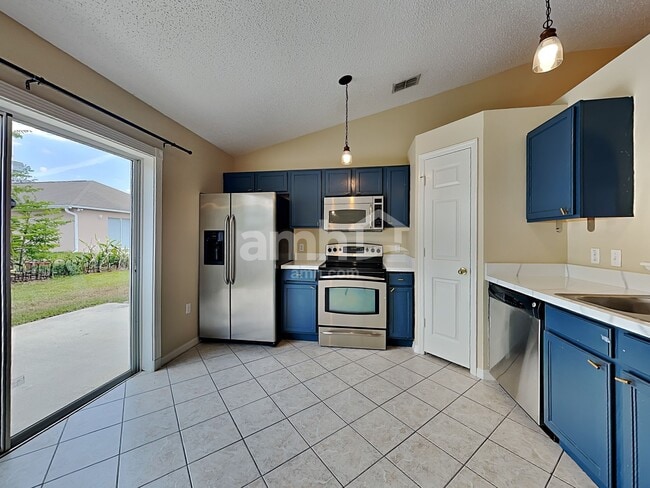 Foto del edificio - 6524 Tabogi Trl