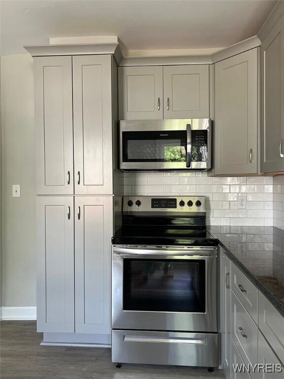 Foto del edificio - 355 Plymouth Ave