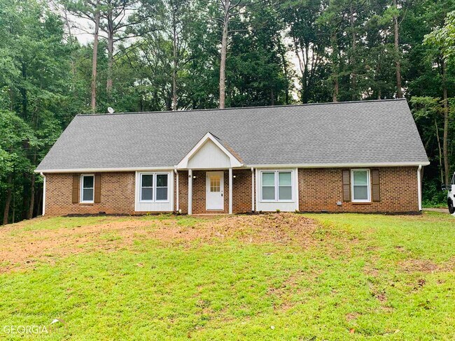 Building Photo - 9240 Colony Dr NW