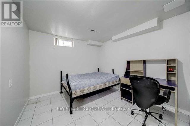 Photo du bâtiment - 24 Silbury Dr