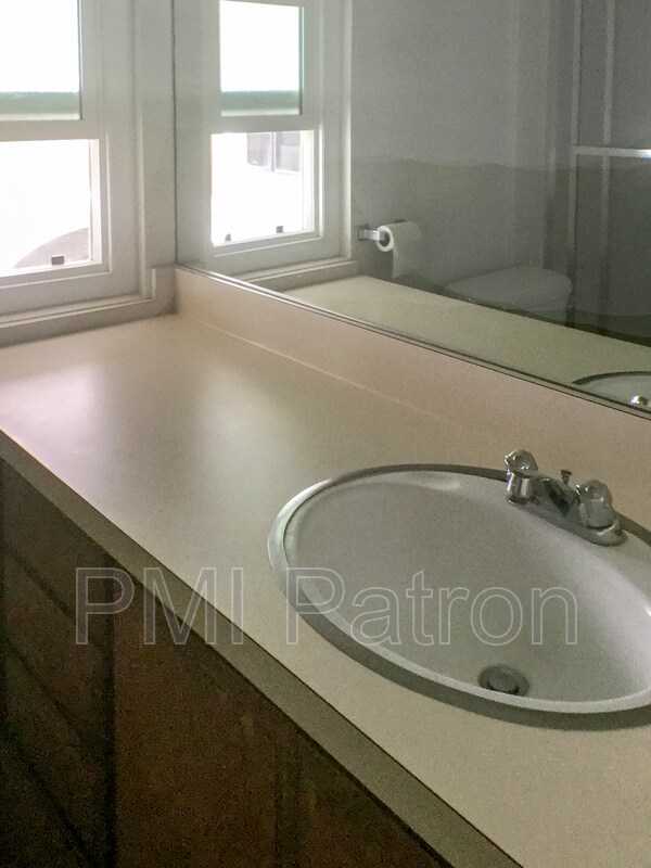 Foto del edificio - 145 Bay Shore Ave