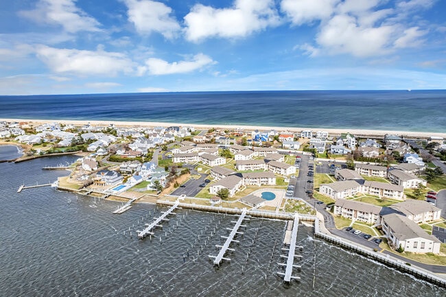 Building Photo - 113 Wharfside Dr