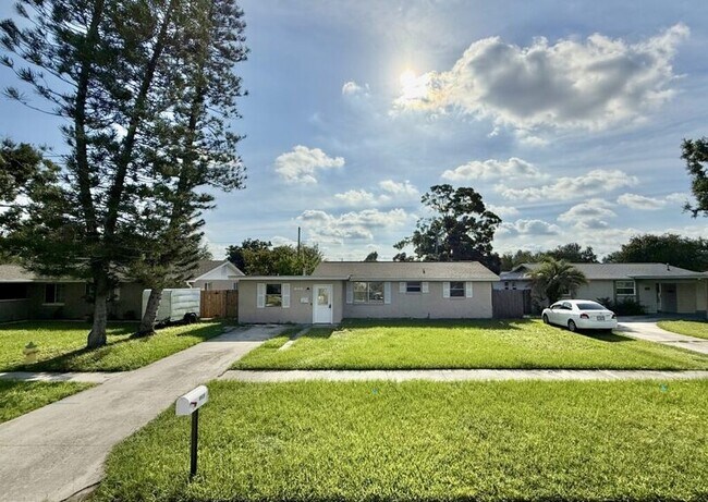 Photo - 8825-8856 56th St House