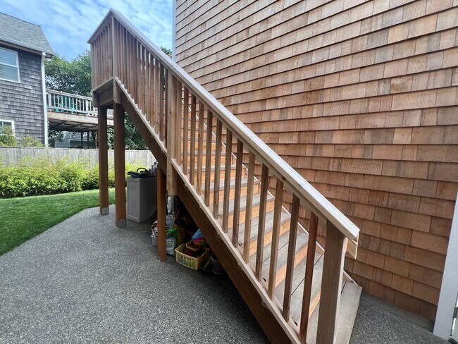 Building Photo - 1707 N Franklin St