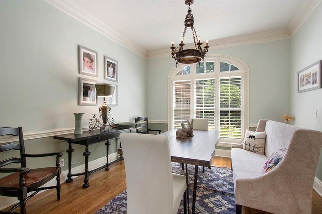 Foto del edificio - 5334 Carolwood Dr