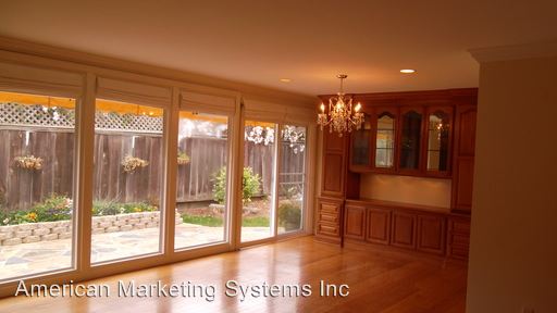 Building Photo - 298 Alameda de las Pulgas