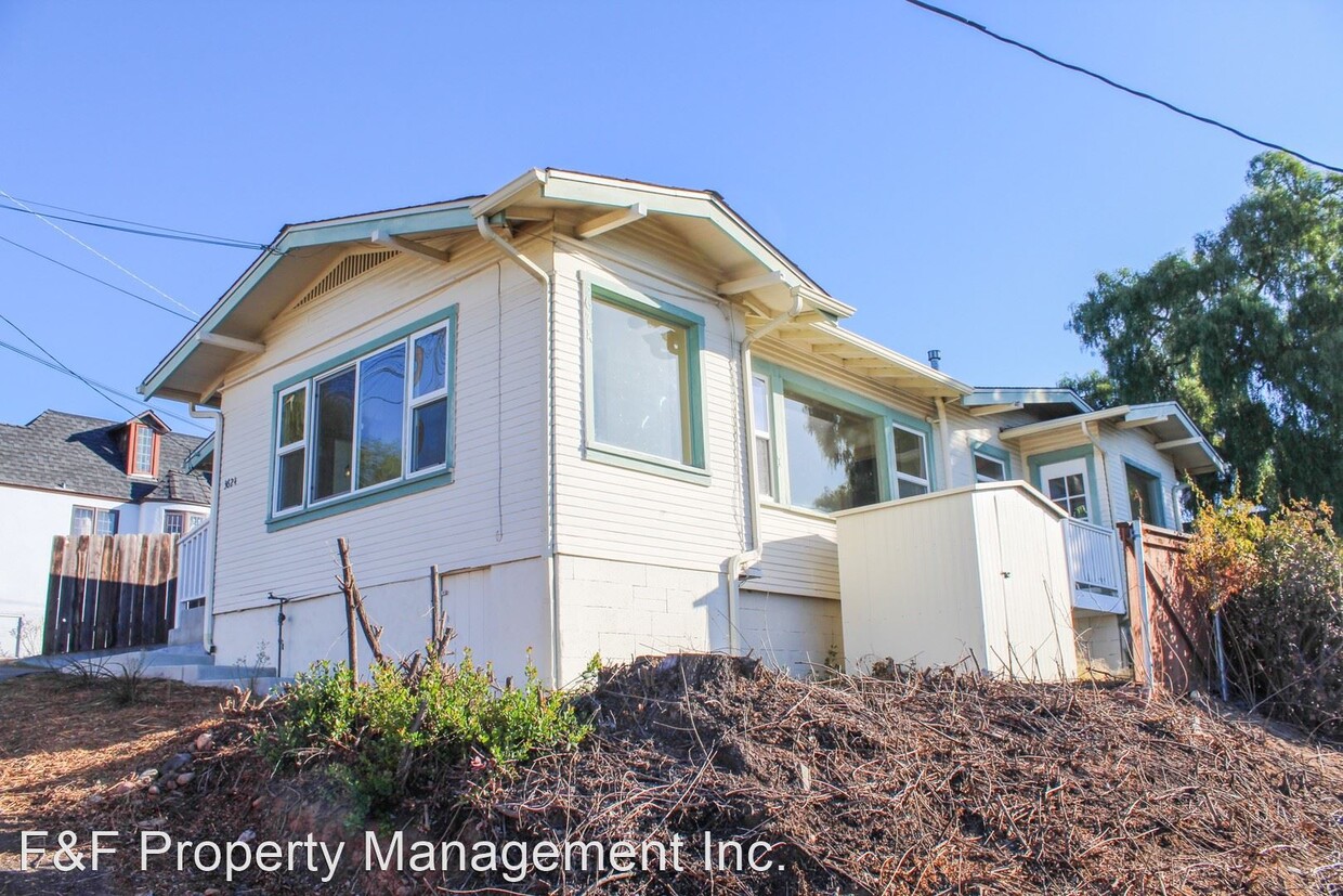 Primary Photo - 3625-3639 Grape Street