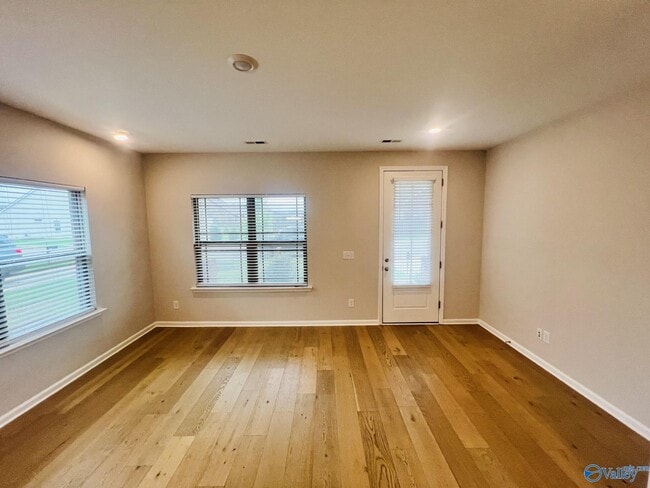 Building Photo - 16423 Demi Dr