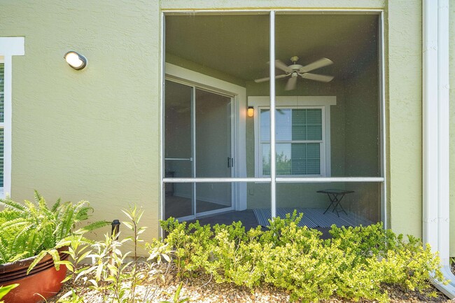 Building Photo - 4010 Grande Vista Blvd