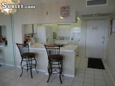 Building Photo - 9470 Live Oak Pl