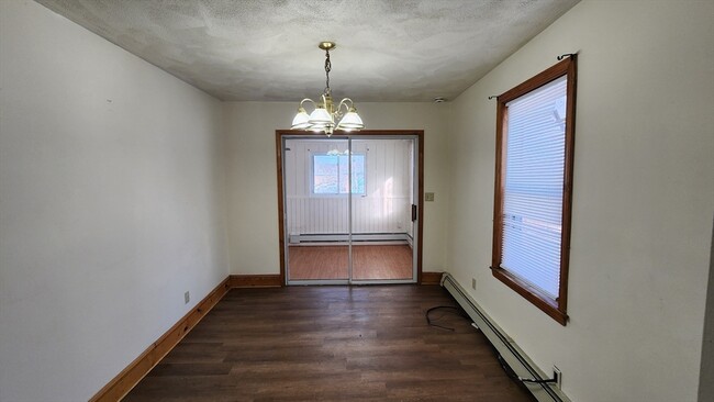 Building Photo - 91 Callender St