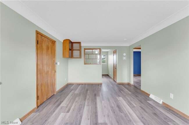 Building Photo - 14152 Berwyn Ave