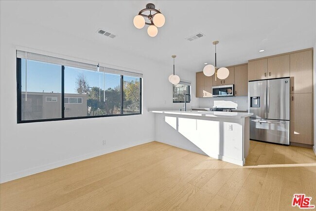 Foto del edificio - 1210 Larrabee St