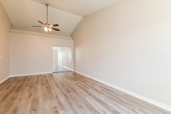 Building Photo - 827 Harbor Beach Ct