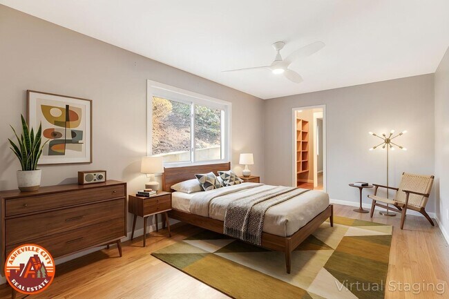 Foto del edificio - Updated 2-Bedroom Home in Gorgeous Woodland Hills (Landscaping Included)