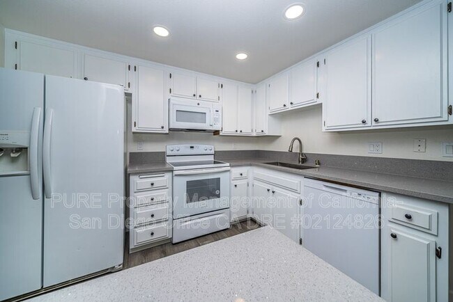 Foto del edificio - 3580 Coconut Way