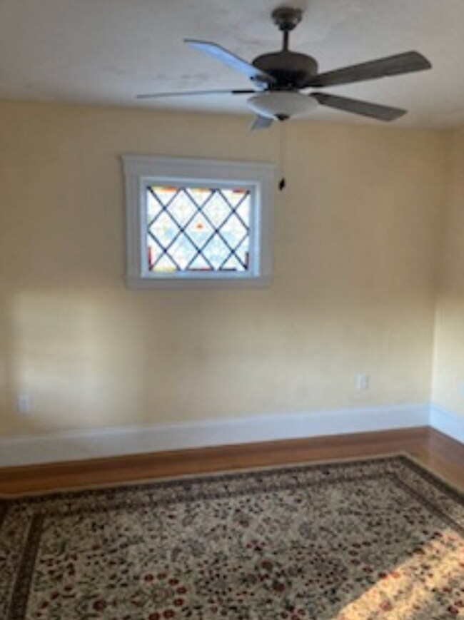 Building Photo - Brighton 3 Bed 2 Bath - September 1st
