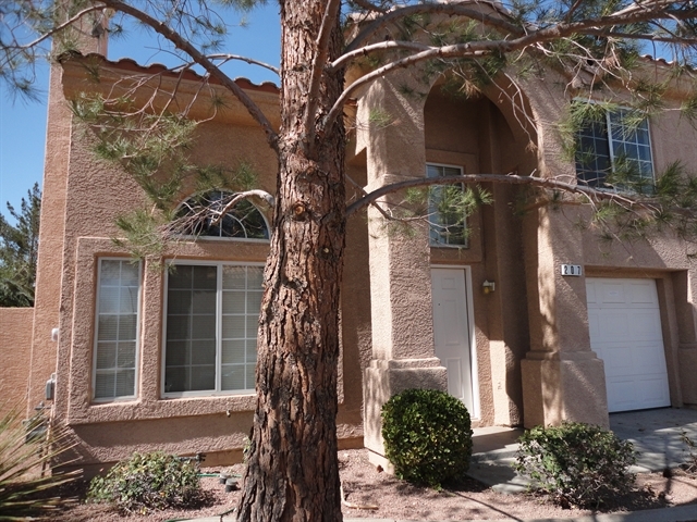Primary Photo - 207 Luninborg Street