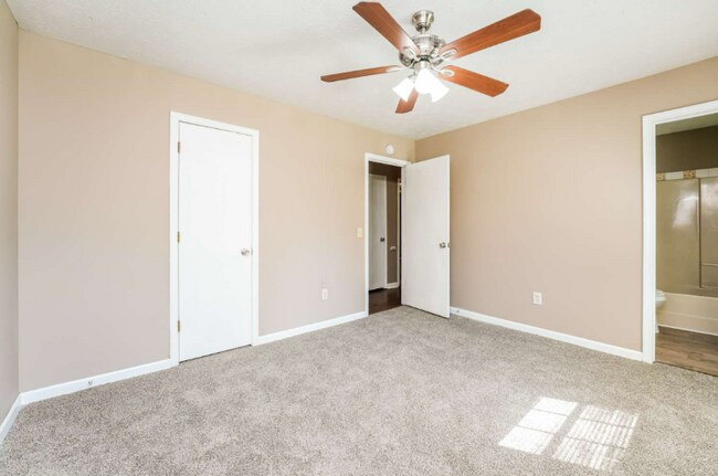Foto del edificio - 3919 Prestwick Ct