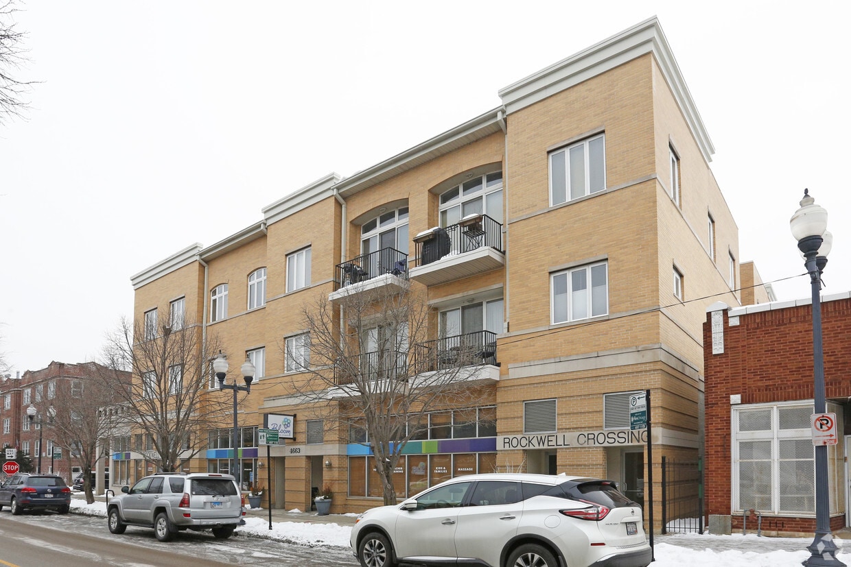 Foto del edificio - 4663 N Rockwell St