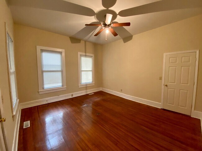 Foto del edificio - JUST REDUCED!  Olympia