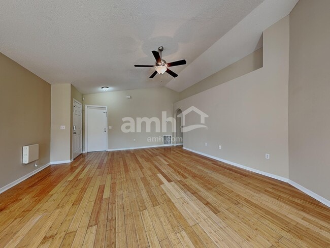 Foto del edificio - 30107 Rattana Ct