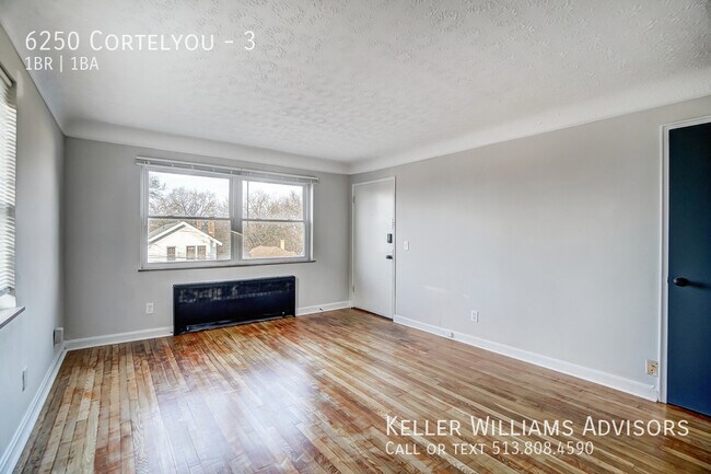 Building Photo - Fabulous one bedroom in Pleasant Ridge