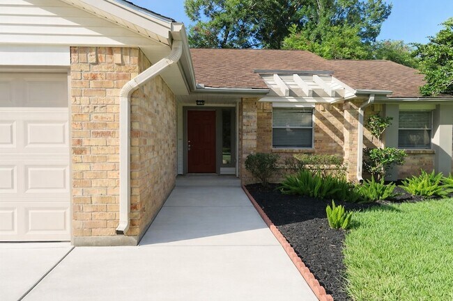 Foto del edificio - 2419 Woven Wood Ln