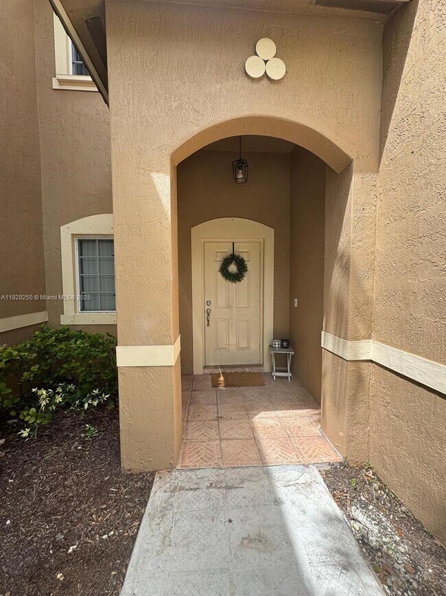 Foto del edificio - 8583 SW 214th Terrace