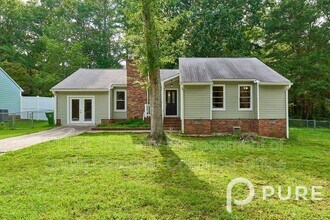 Building Photo - 308 Southampton Dr