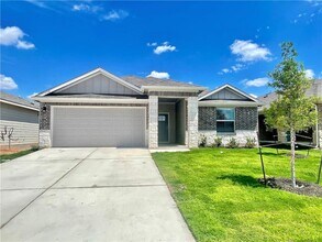 Building Photo - 110 Krause Spgs Dr