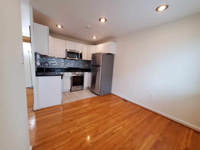 Building Photo - 1200 S Arlington Ridge Rd