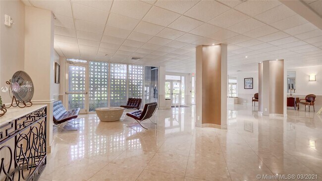 Building Photo - 2100 Sans Souci Blvd