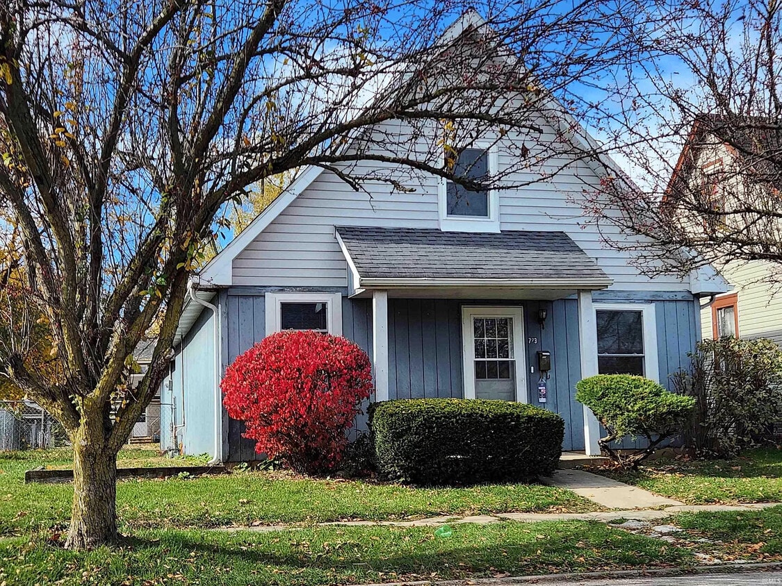 Primary Photo - 723 N Jefferson St