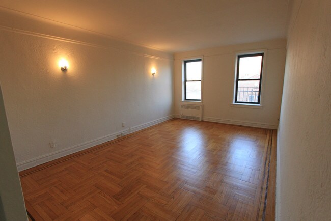 Building Photo - 4554 41st St