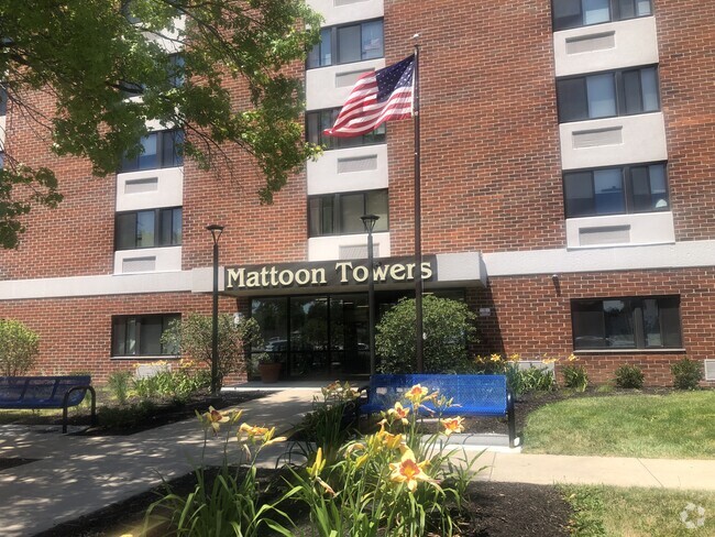 Mattoon Towers 62+ and handicapped