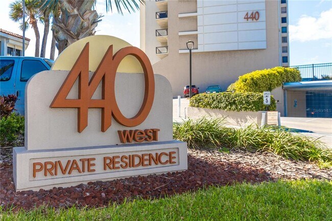 Building Photo - 440 S Gulfview Blvd