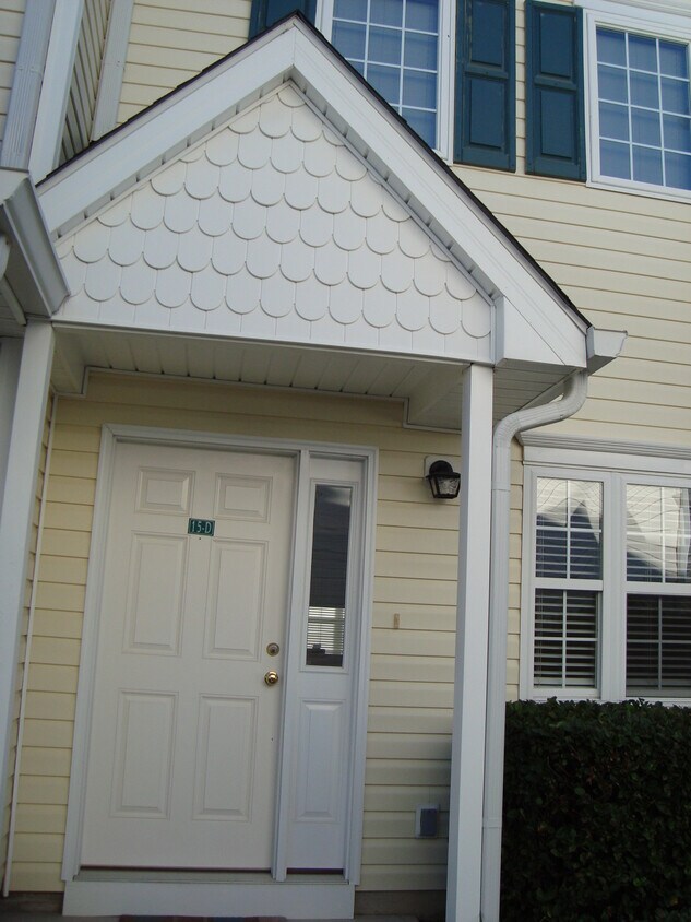 Primary Photo - 611 2nd Ave S