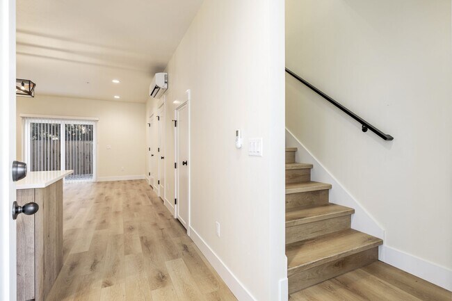 Foto del edificio - 3322 N Cole Rd