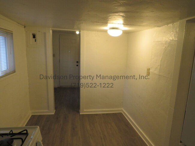 Foto del edificio - Updated Cottage Centrally Located Near The...